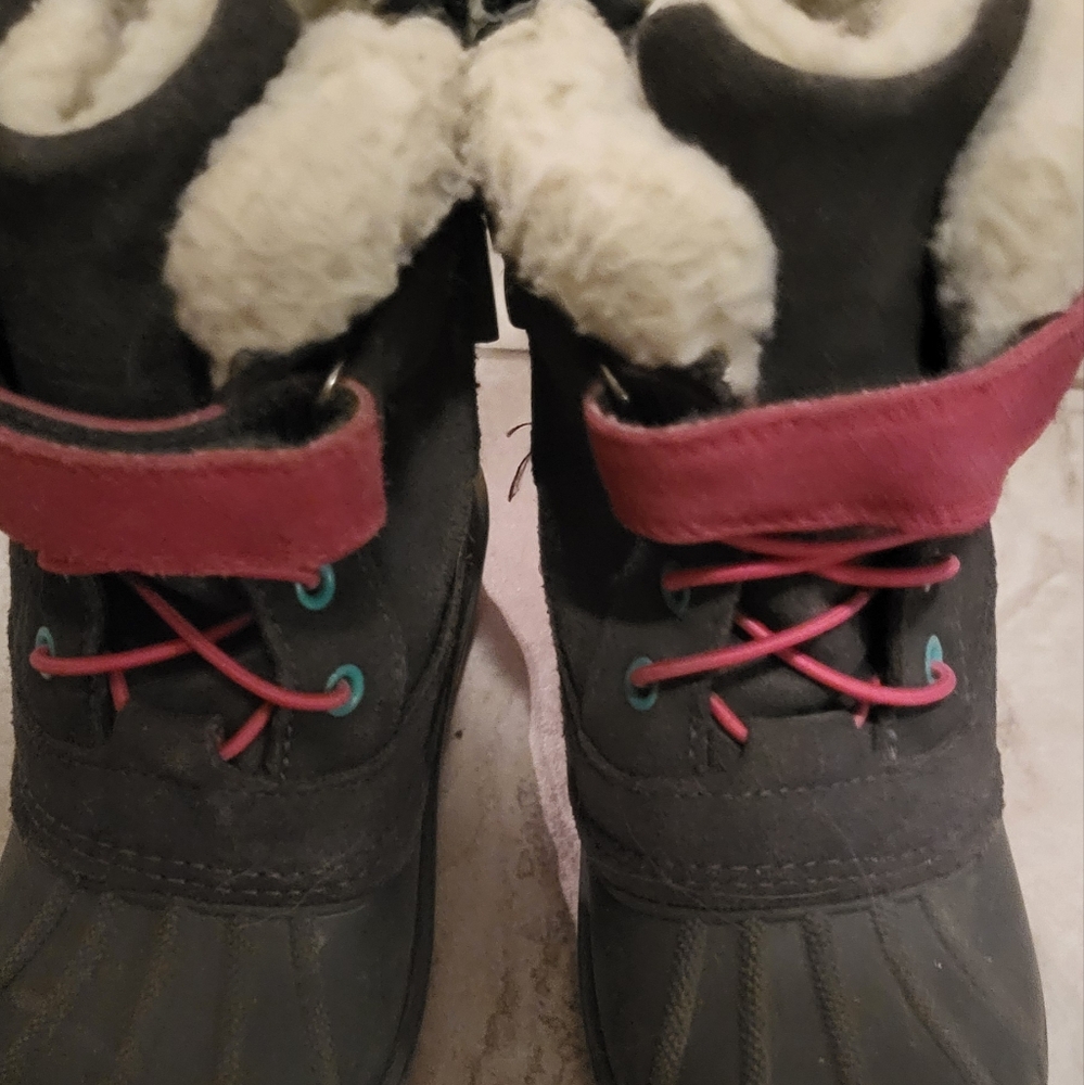 Toddler Girl's Size 10 Snowboots